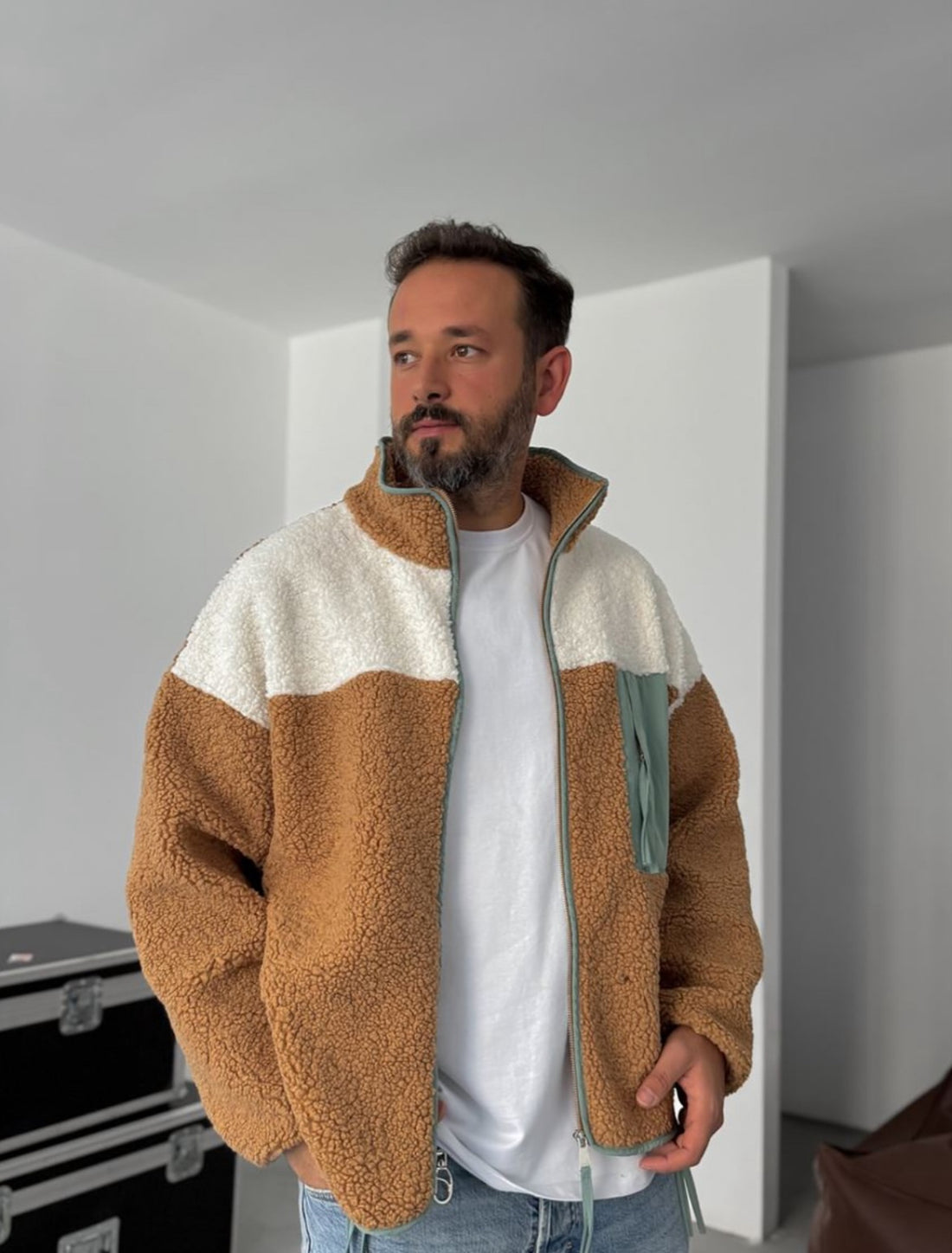 Side pocket zippered jacket - brown 0088