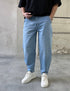 Relaxed Mom Fit Tapered Jeans