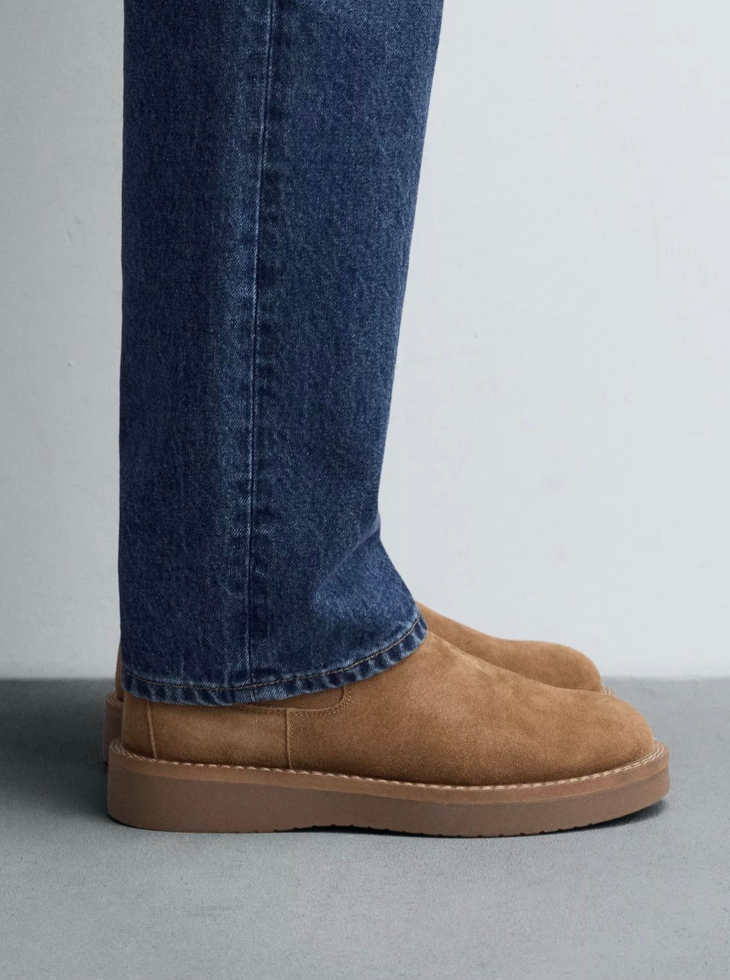 Leather Chelsea boots ( original Zara ) R 022