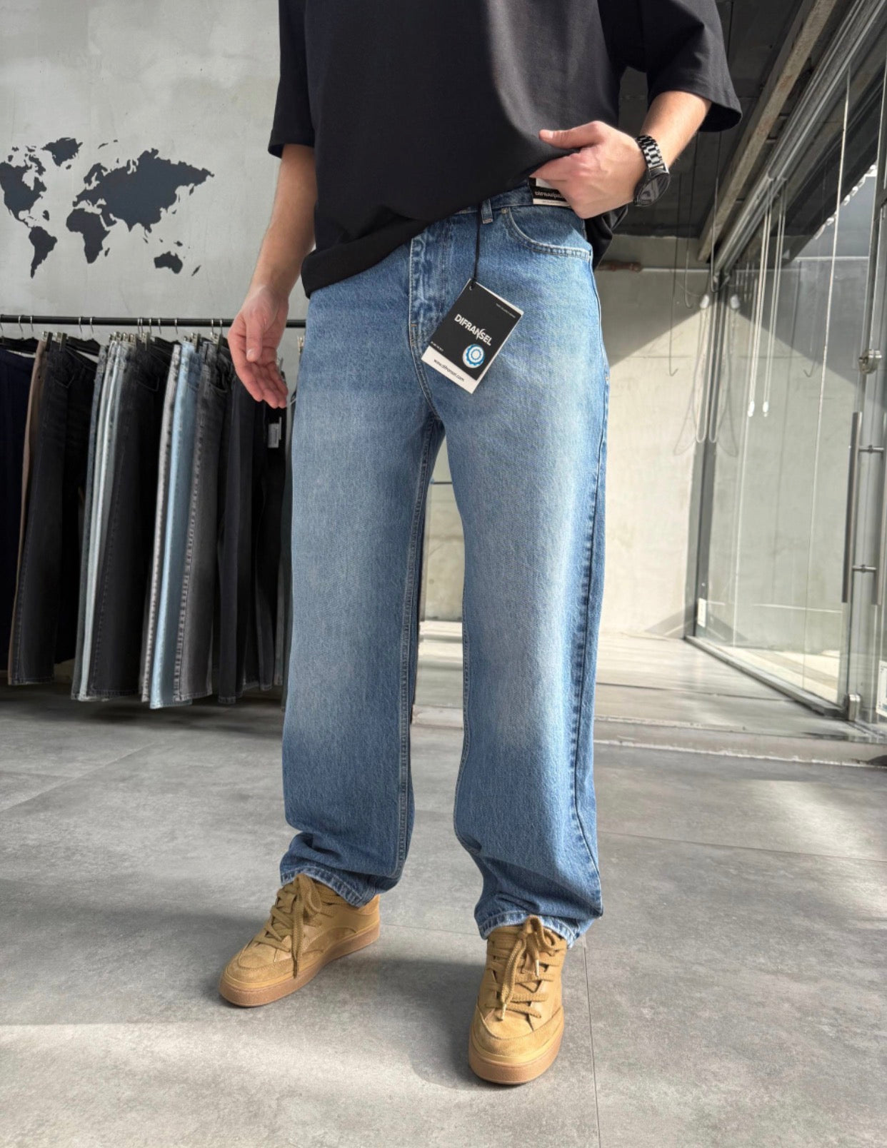 Relaxed Fit Light Wash Jeans -Art 3107 - k2