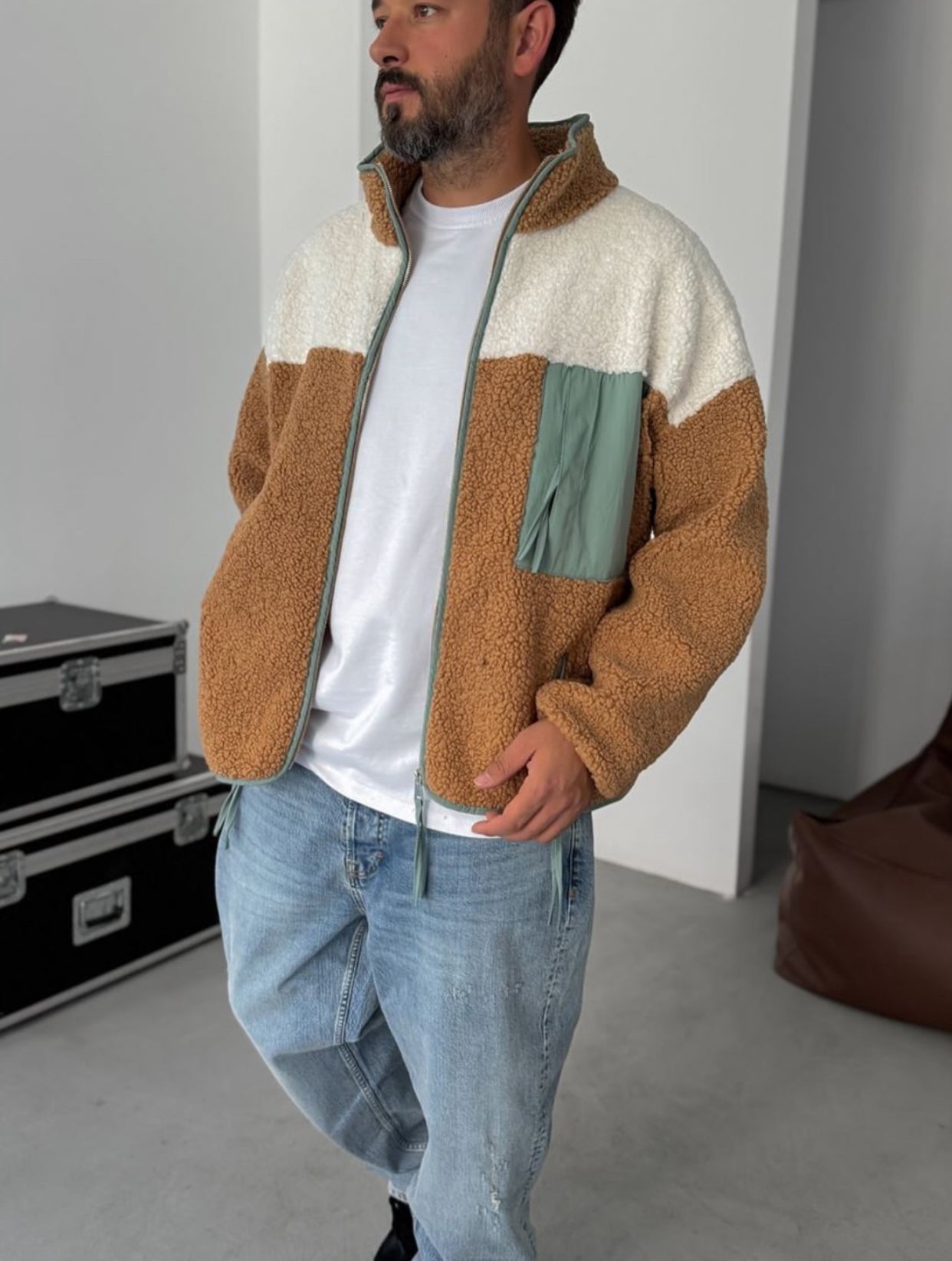 Side pocket zippered jacket - brown 0088