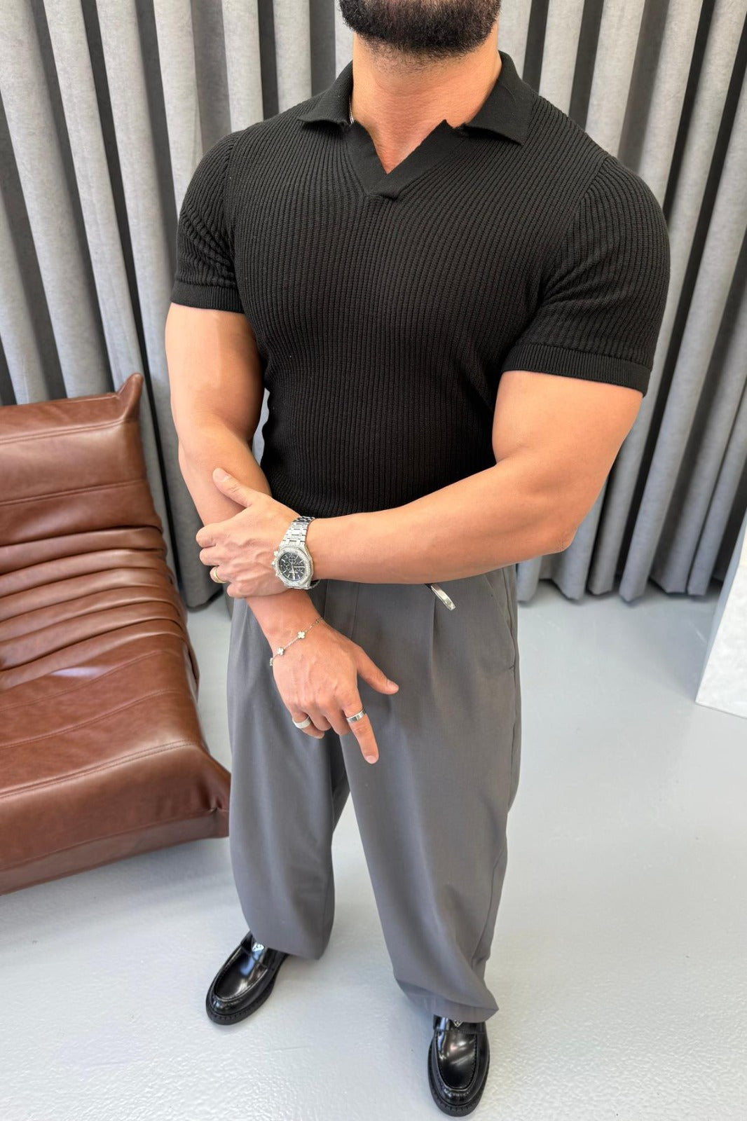 Slim fit Ribbed Knit Polo – Black 0136