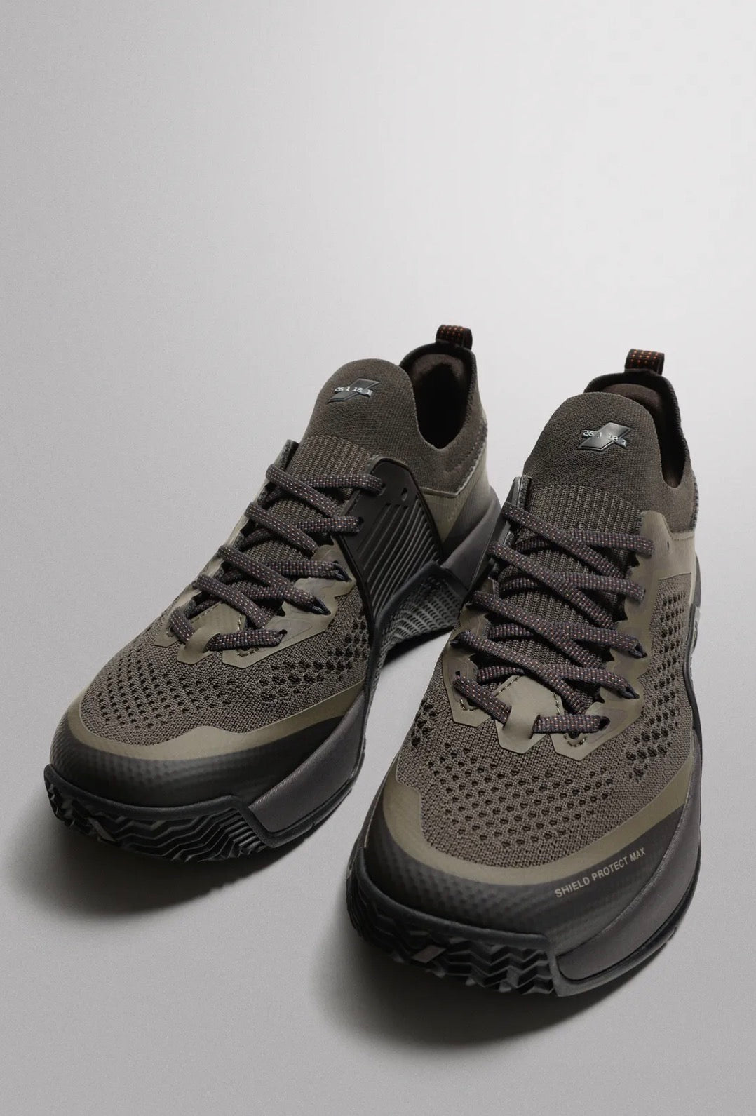 Training traniers - original Zara / pre order