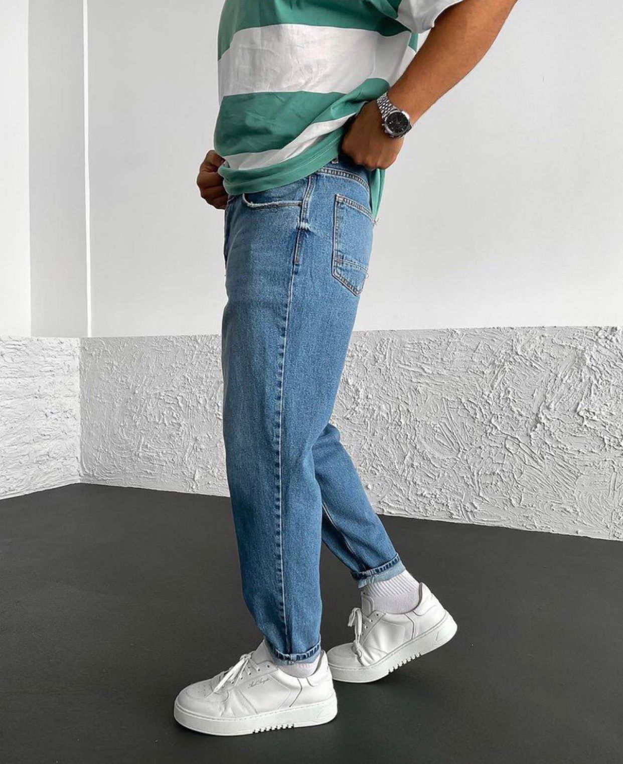 Relaxed Fit Light Wash Denim - Art 3324 / k 19