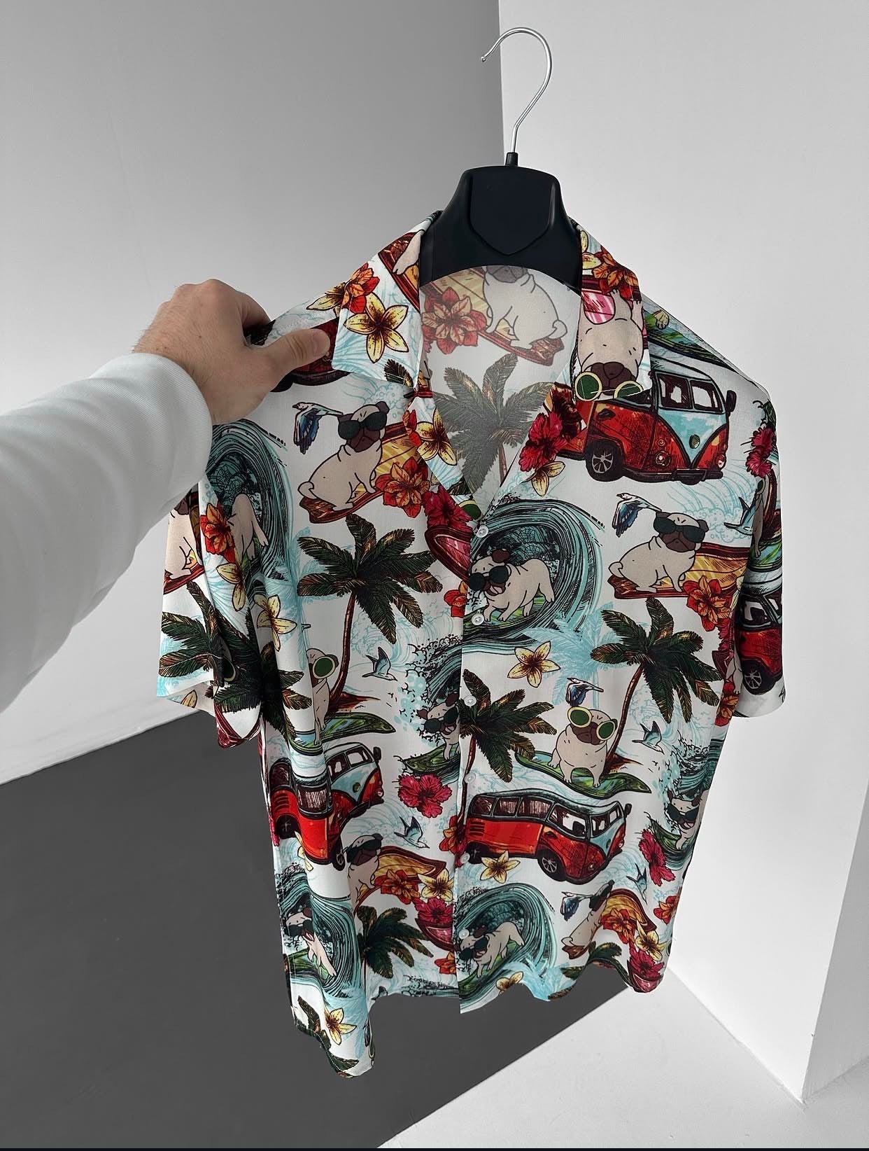 Tropical Graphic Resort Shirt – Summer Escape Edition - 0186