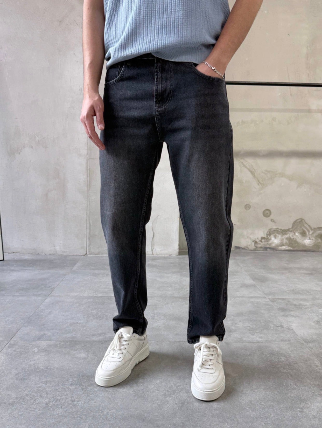 Washed Black Relaxed Jeans / 0166 ART: 3256 - KV5