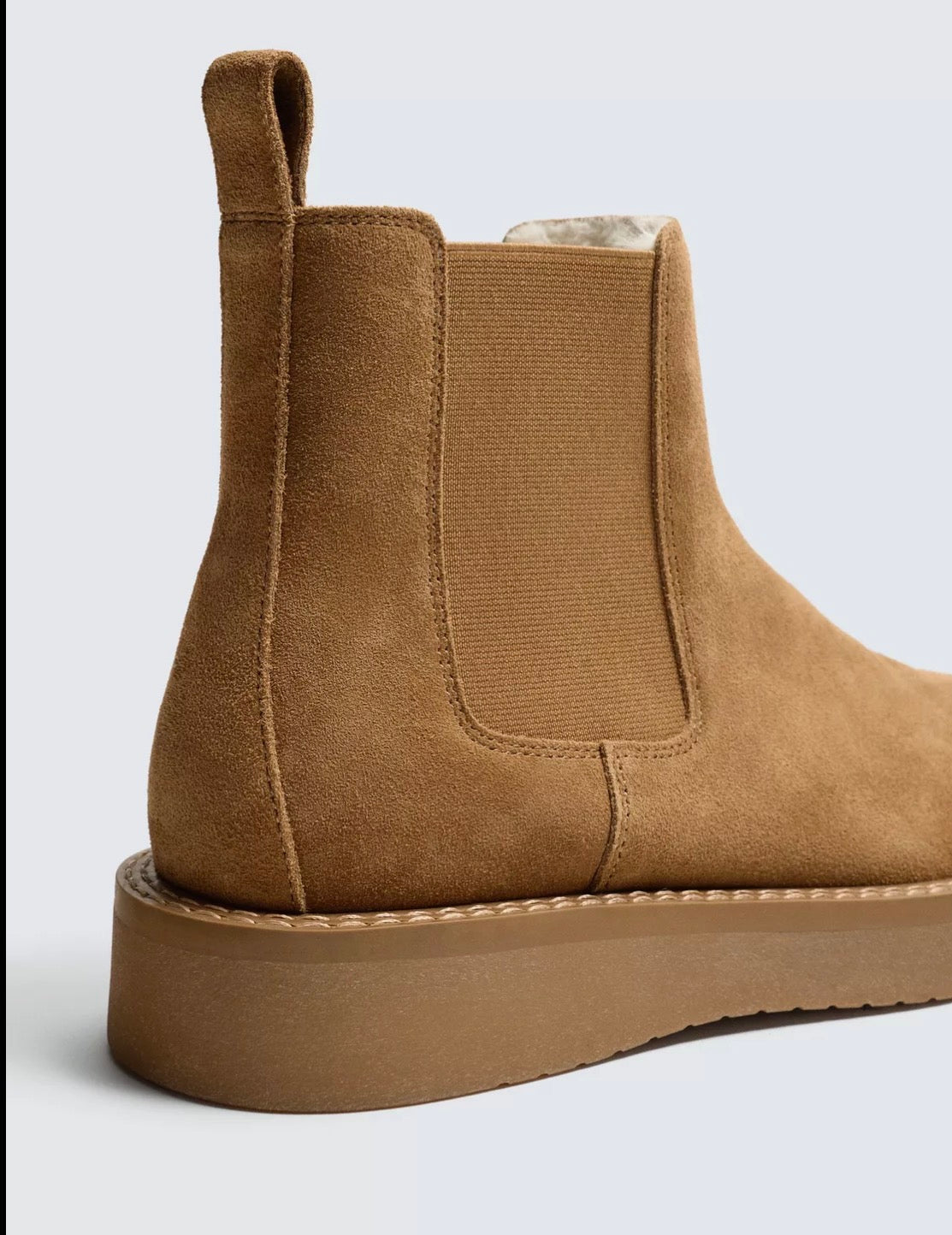 Leather Chelsea boots ( original Zara ) R 022