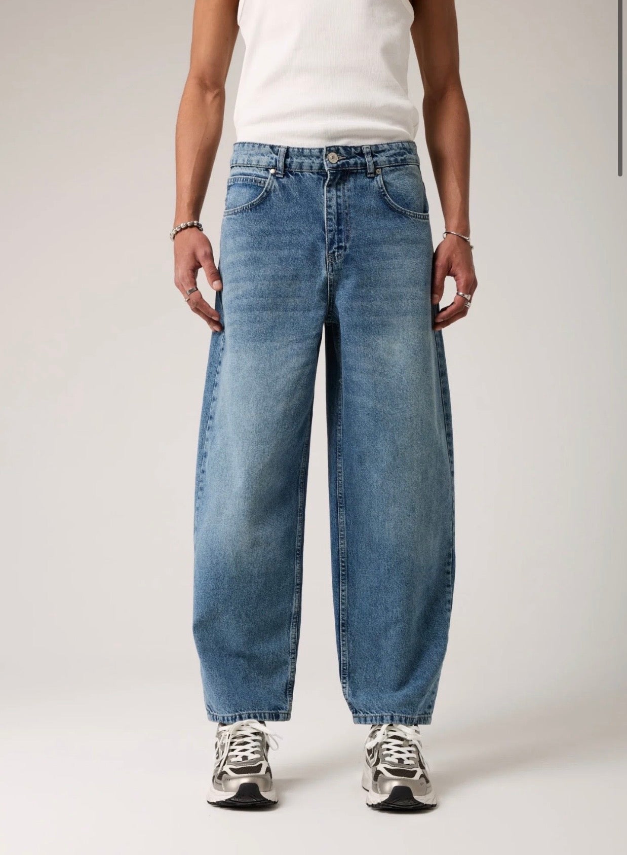 Light Wash Baggy Jeans / 2512- 0167